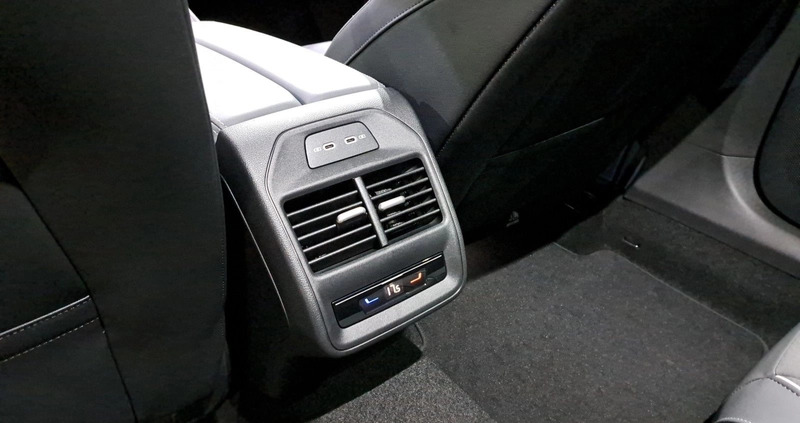 Volkswagen Passat cena 182400 przebieg: 10, rok produkcji 2024 z Dobra małe 781